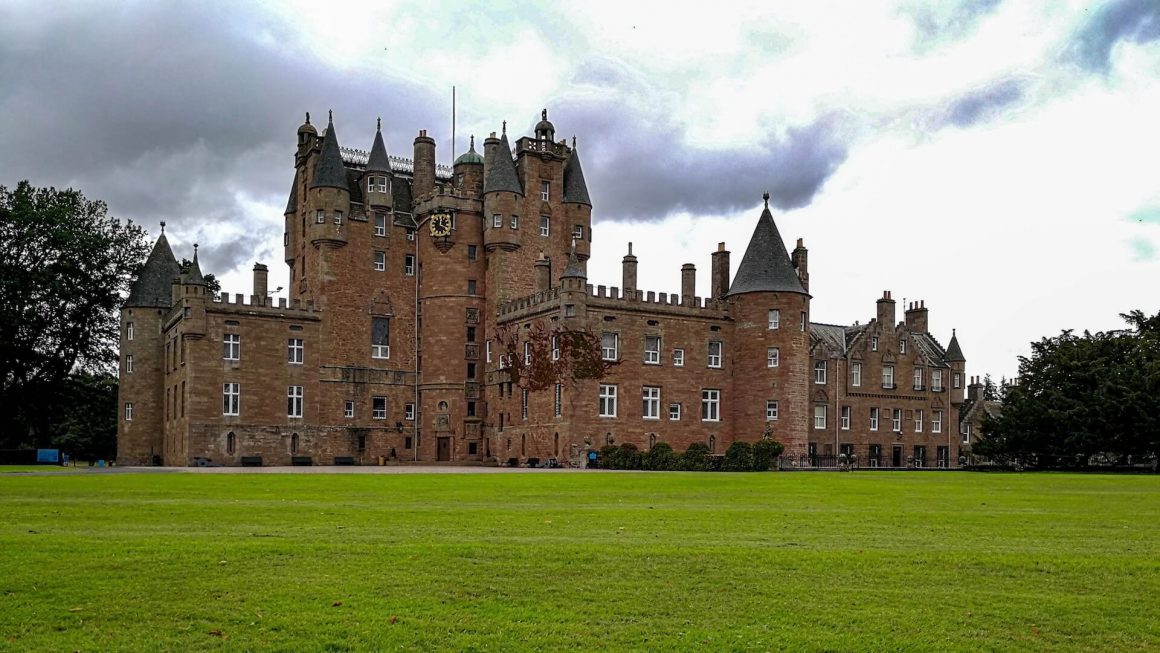 Glamis-Caste-Scozia-fantasmi-1160x653